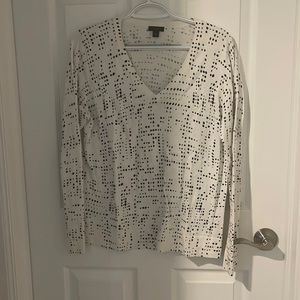 Ivory sweater with black dot pattern. New York and Company size L